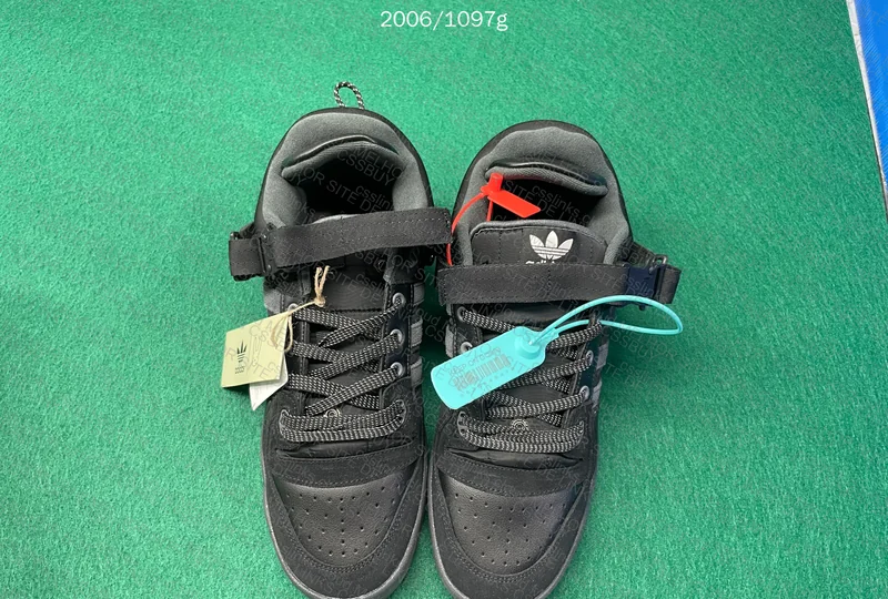 Bad Bunny Forum Black 3