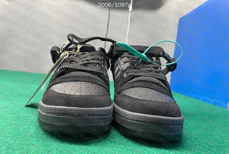 Bad Bunny Forum Black 6