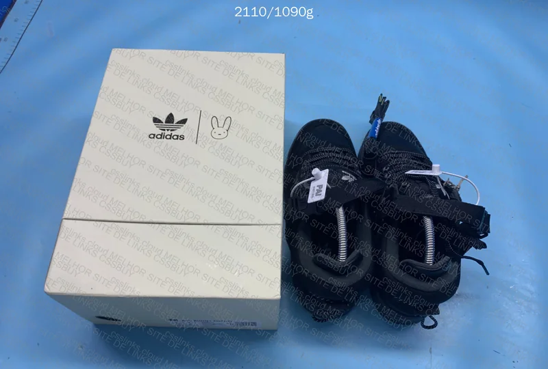 Bad Bunny x Adidas Forum