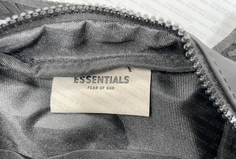 Bag essentials 4