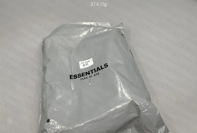 Bag Fear or God Essentials