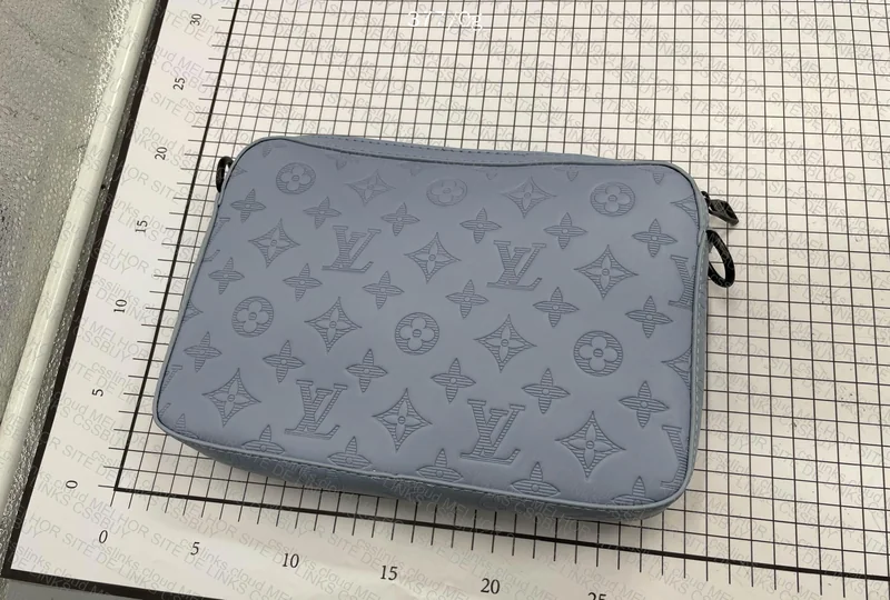 Louis Vuitton Bag with Wallet - Client 4