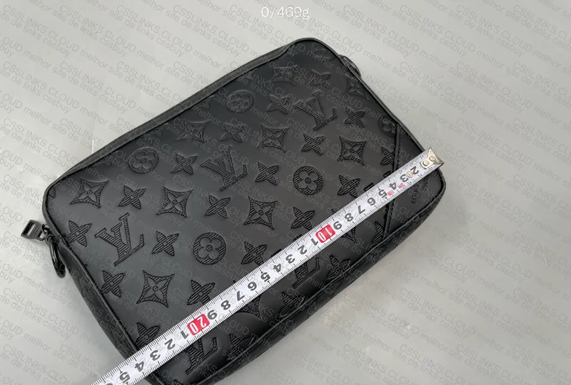Louis Vuitton Messenger Bag 4