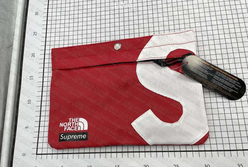 Bag Supreme x The North Face