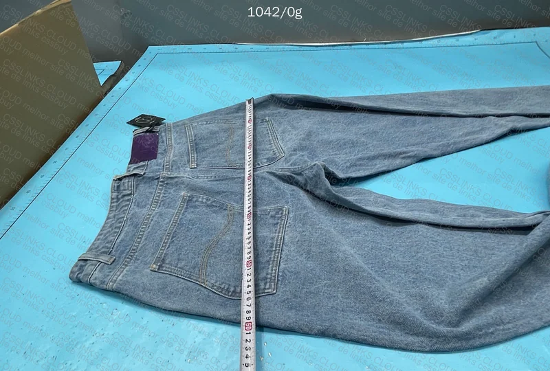 Dime Baggy Jeans - with Measurements