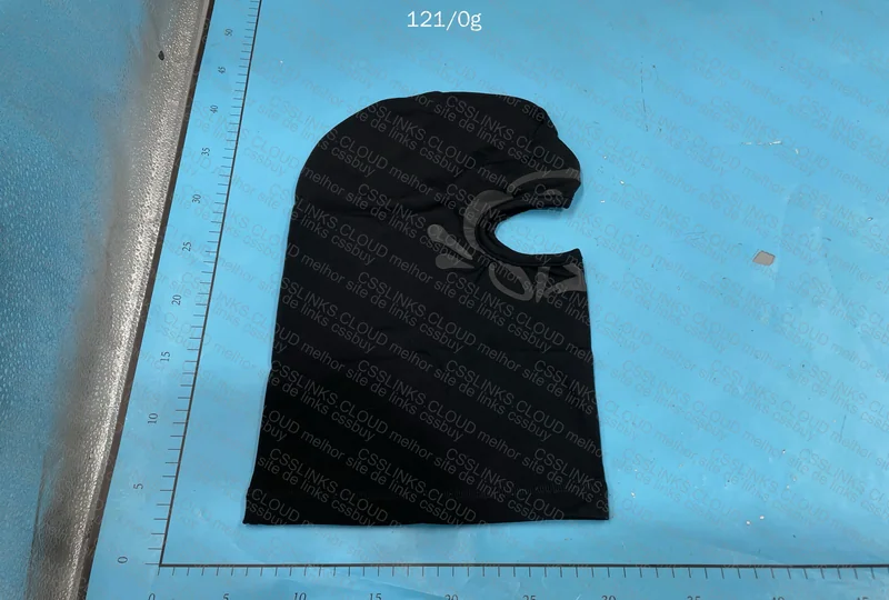 Syna Balaclava + Goyard Card Holder 3