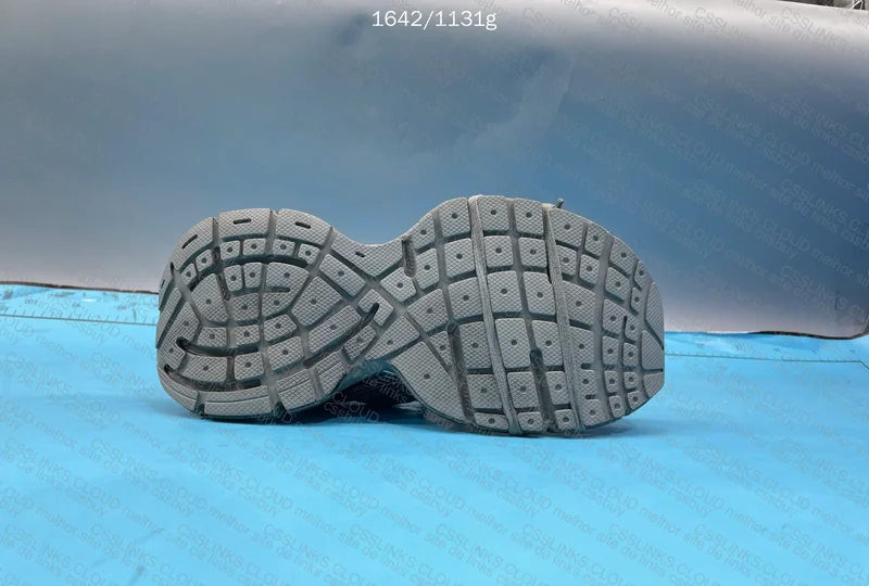 Balenciaga 3XL Gray 5