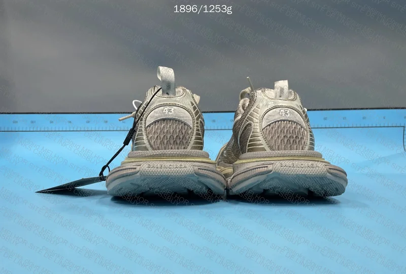Balenciaga 3xl EggShell 6