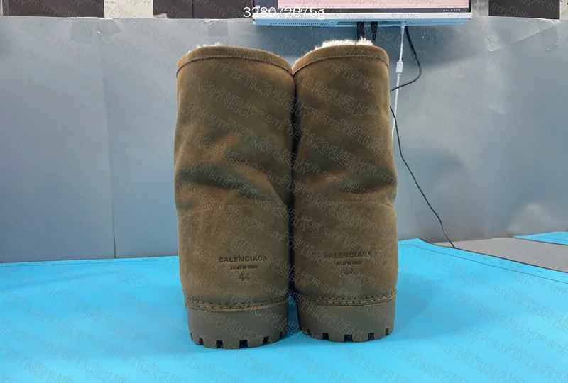 BALENCIAGA ALASKA BOOTS 5