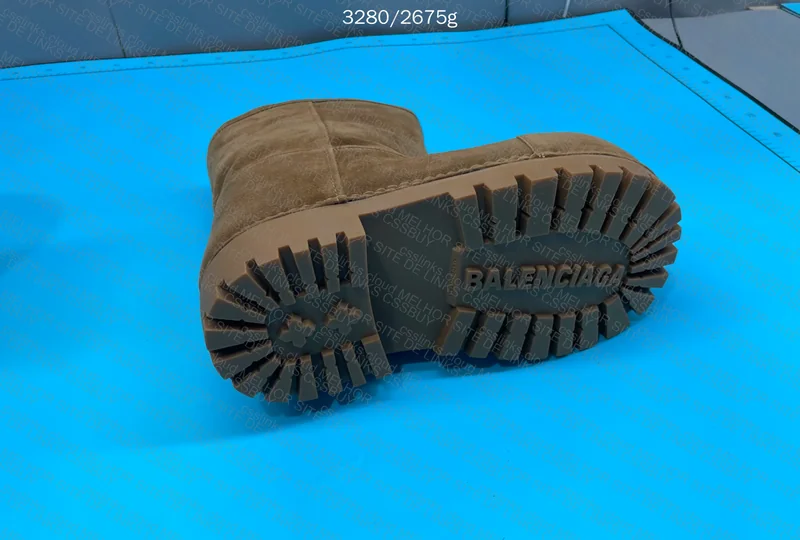 BALENCIAGA ALASKA BOOTS 8