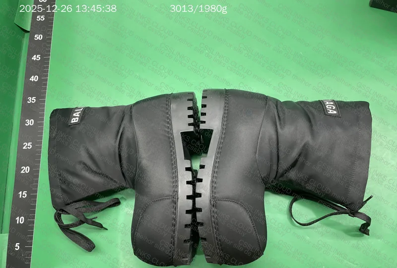 Balenciaga alaska boots 2