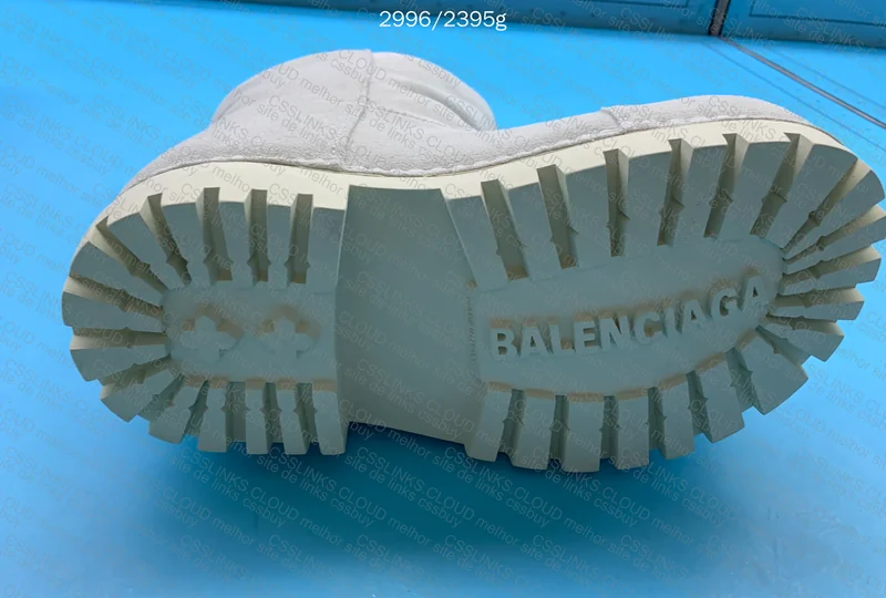 BALENCIAGA ALASKA FUR BOOT 4