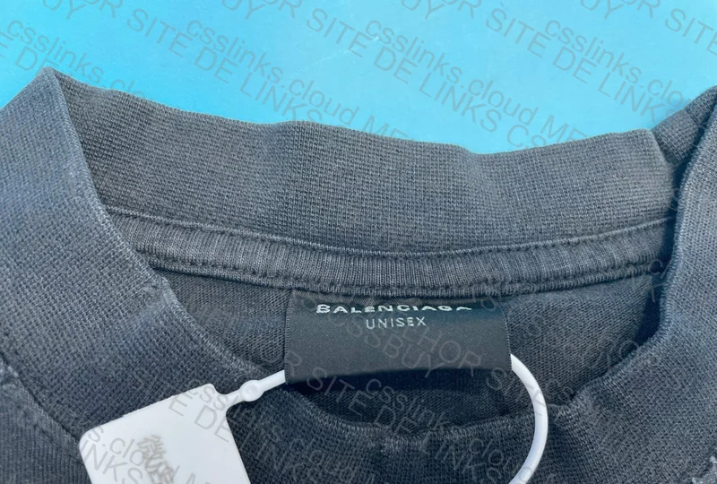 Balenciaga Classic Laurel Logo Shirt 3