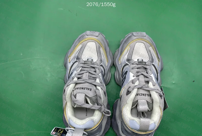 Balenciaga cargo(sale) 3