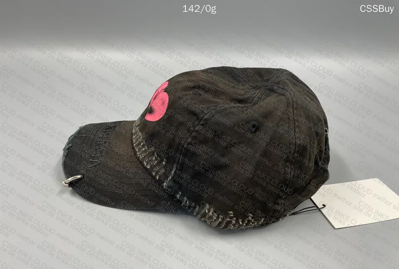 Balenciaga Chinese Valentine’s Day Cap 4