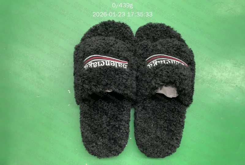 Balenciaga Furry slide 3