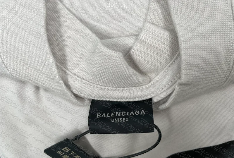 Balenciaga LO_VE T-SHIRT 4