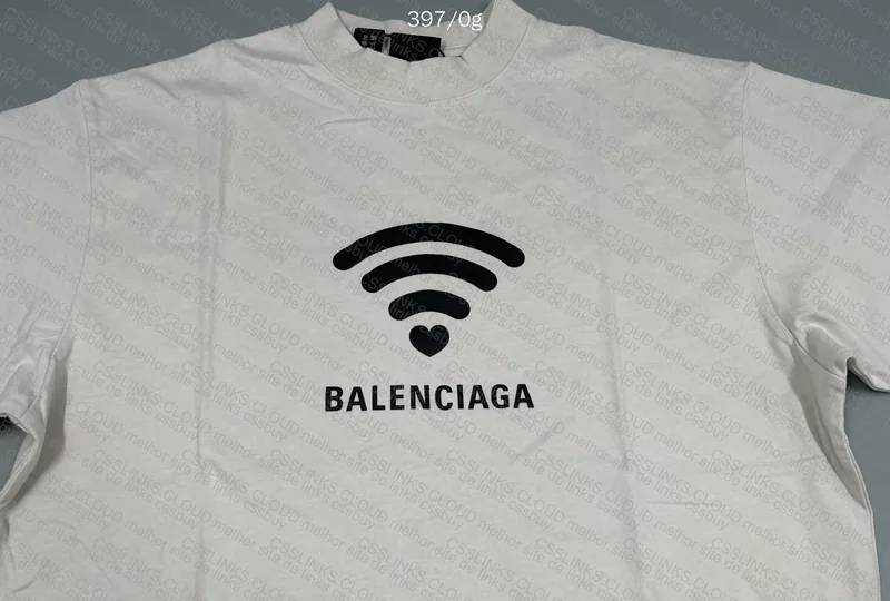 Balenciaga LO_VE T-SHIRT 6
