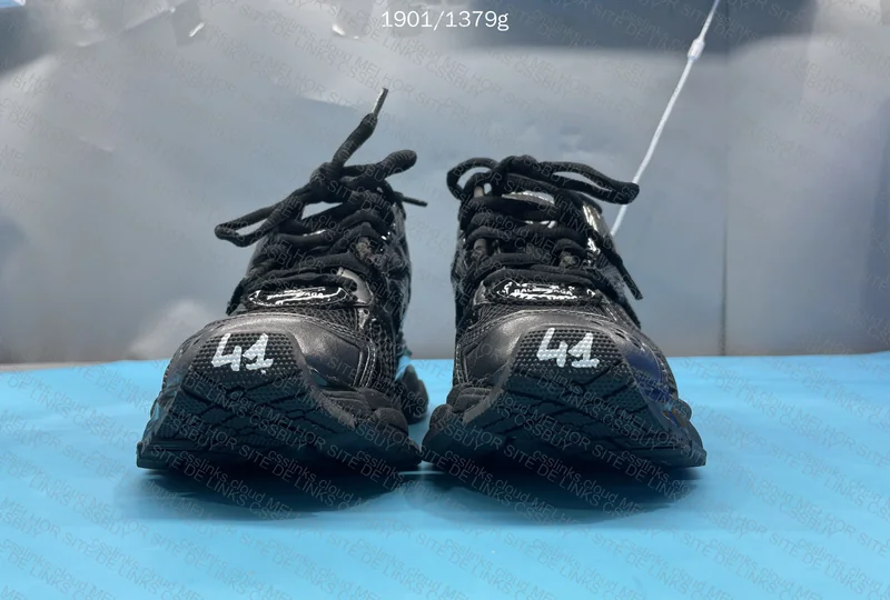 Balenciaga Runner 2