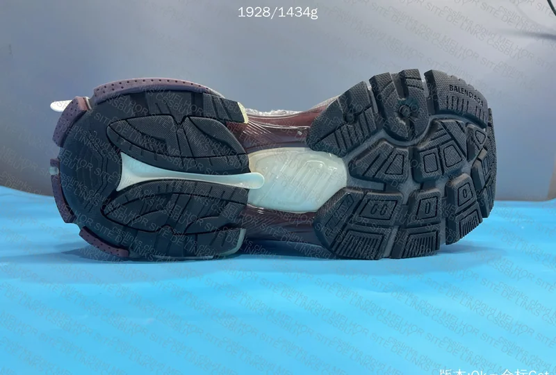 Balenciaga Runner 4