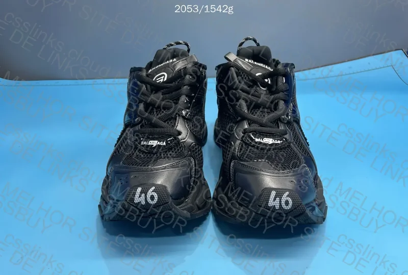 Balenciaga runner