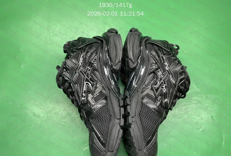 balenciaga runner 5