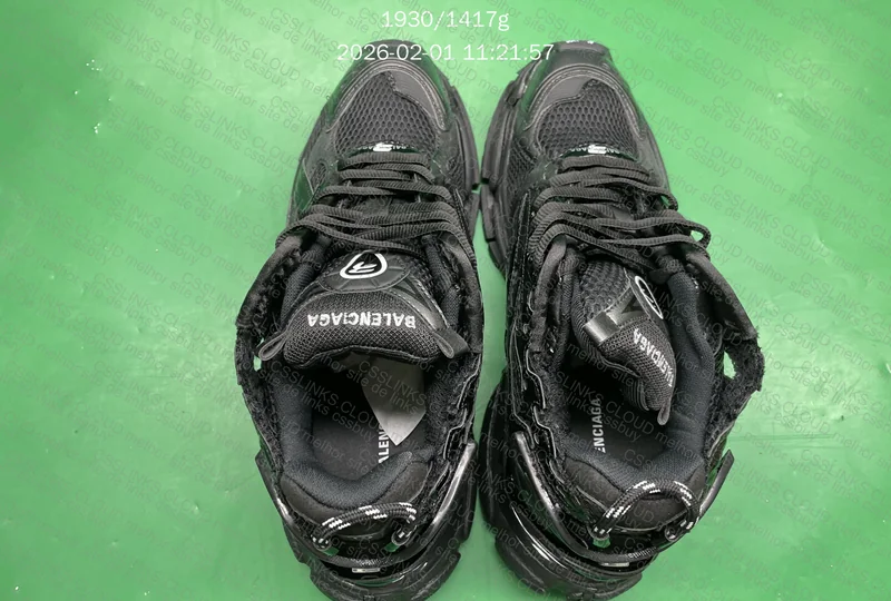 balenciaga runner 7