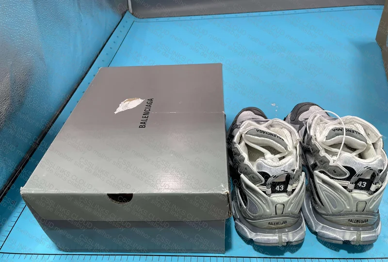 BALENCIAGA RUNNER 7.5 [OK BATCH]