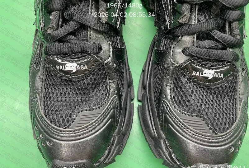 balenciaga runner black