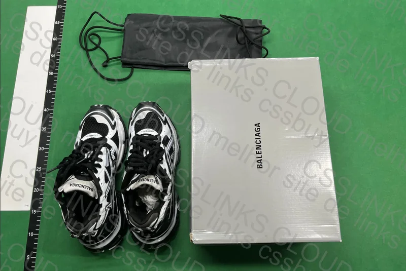 Balenciaga Runner Black and White (TA GL?, QC Not Mine)