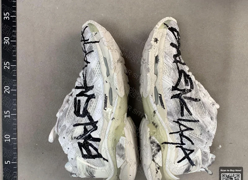 Balenciaga Runner Graffiti 2