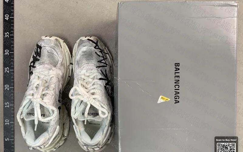 Balenciaga Runner Graffiti 4