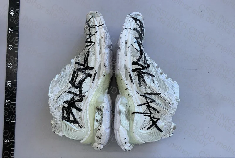 Balenciaga Runner Graffiti