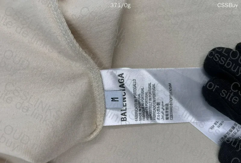 Balenciaga Scissor Crest T-shirt 2