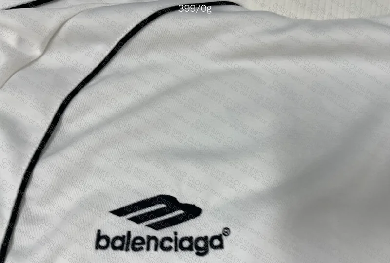 BALENCIAGA SOCCER WHITE LONG-SLEEVE 3
