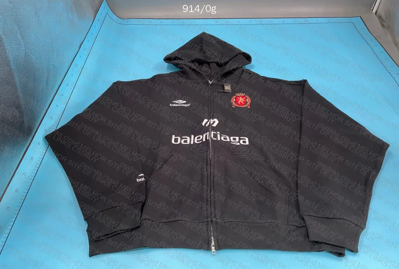 BALENCIAGA SOCCER ZIP UP 5