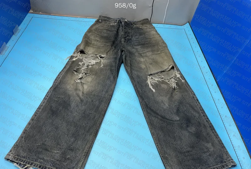 Balenciaga SS23 Mud Show Destroyed Baggy Jeans 2