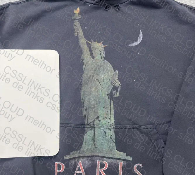 Balenciaga Statue of Liberty 3