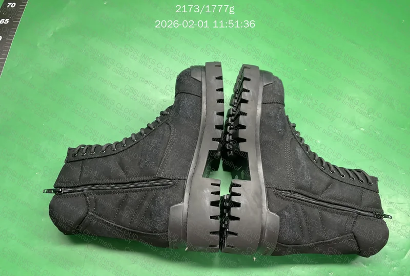 Balenciaga strike boots (budget) 3