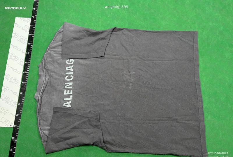Balenciaga T-shirt 2