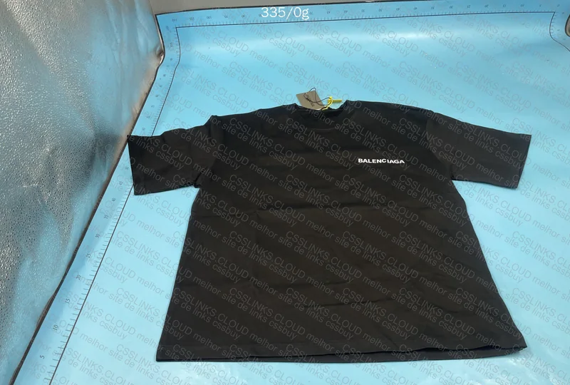 Balenciaga T-shirt 3