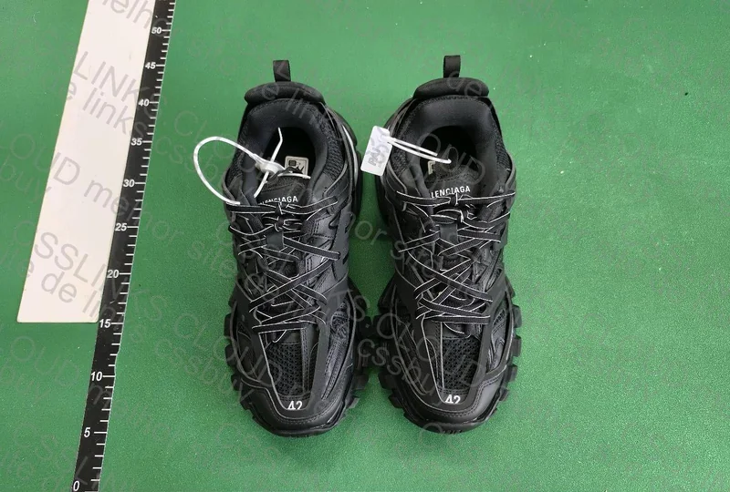 Balenciaga Track 4