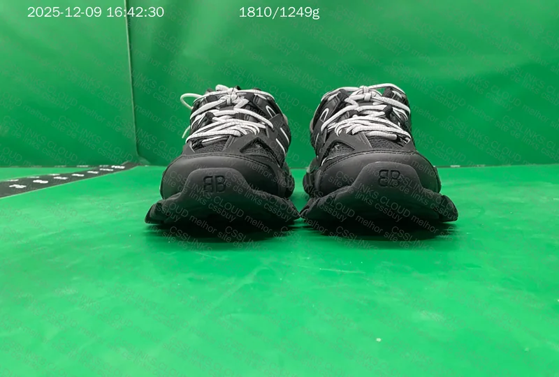 balenciaga track