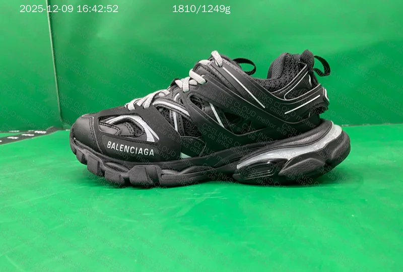 balenciaga track 3