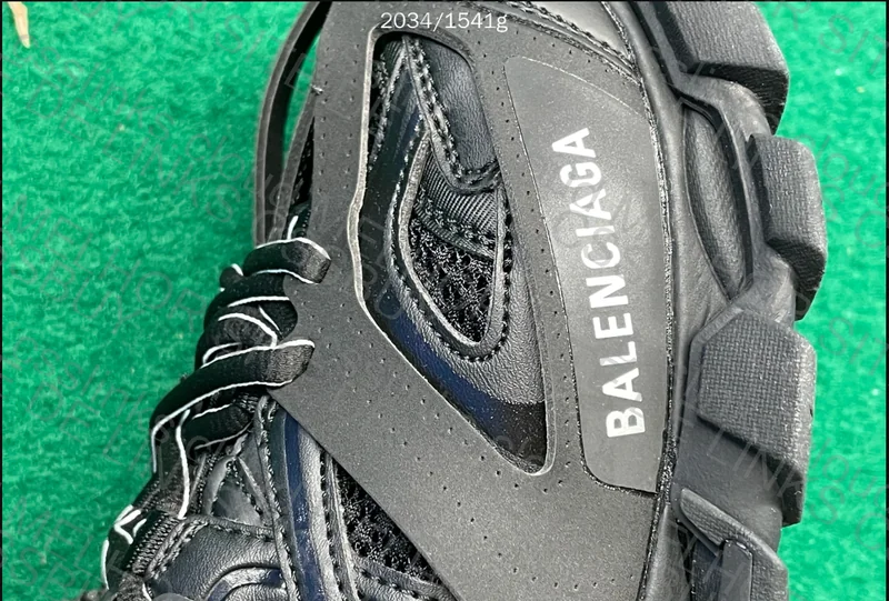 Balenciaga Track c/ led 2