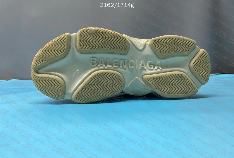 Balenciaga Triple S 5
