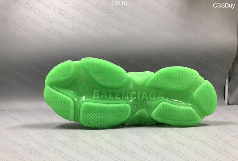 BALENCIAGA TRIPLE S GREEN 2