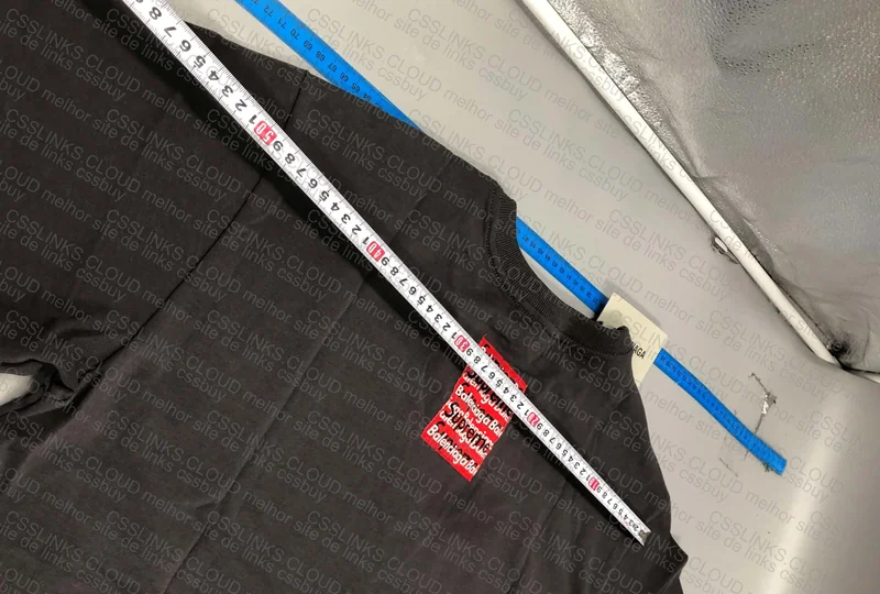 BALENCIAGA x SUPREME 8