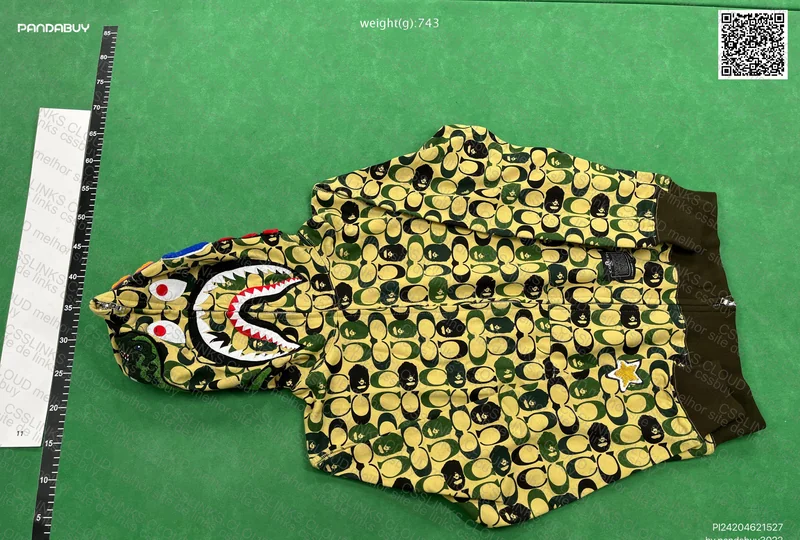 bape zipper 3