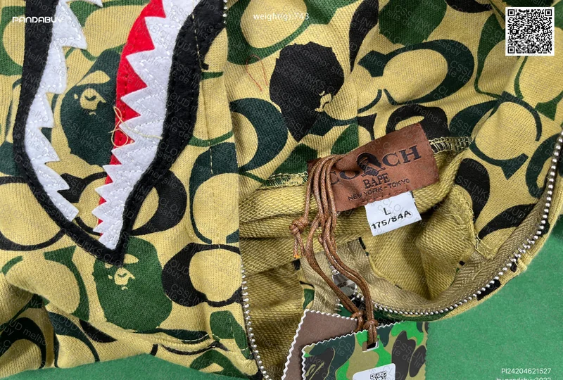 bape zipper 4